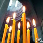 Огни свечей в храме