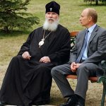 Figure 1. His Holiness Alexy 2 talks with Russian President V. Putin.